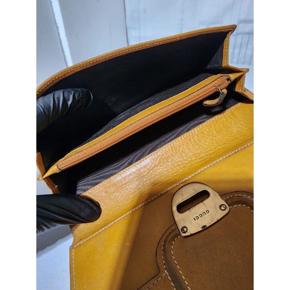 Authentic GUCCI Vintage Long Logo Plate Wallet Yellow - Picture 12 of 14